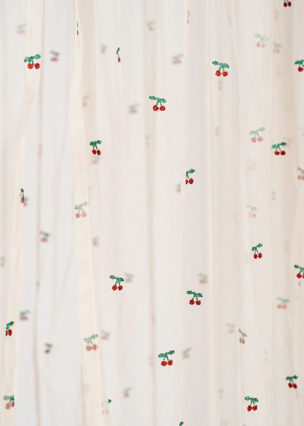 bed canopy tulle - cherry glitter