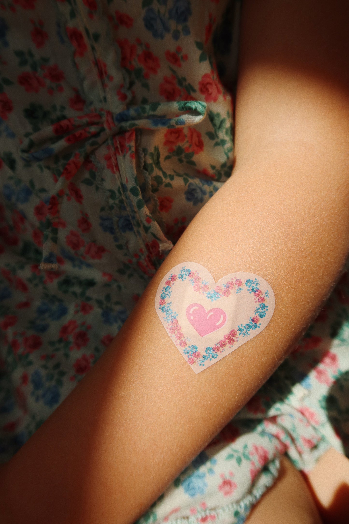 KISS AND COMFORT BANDAGES - Pink mix