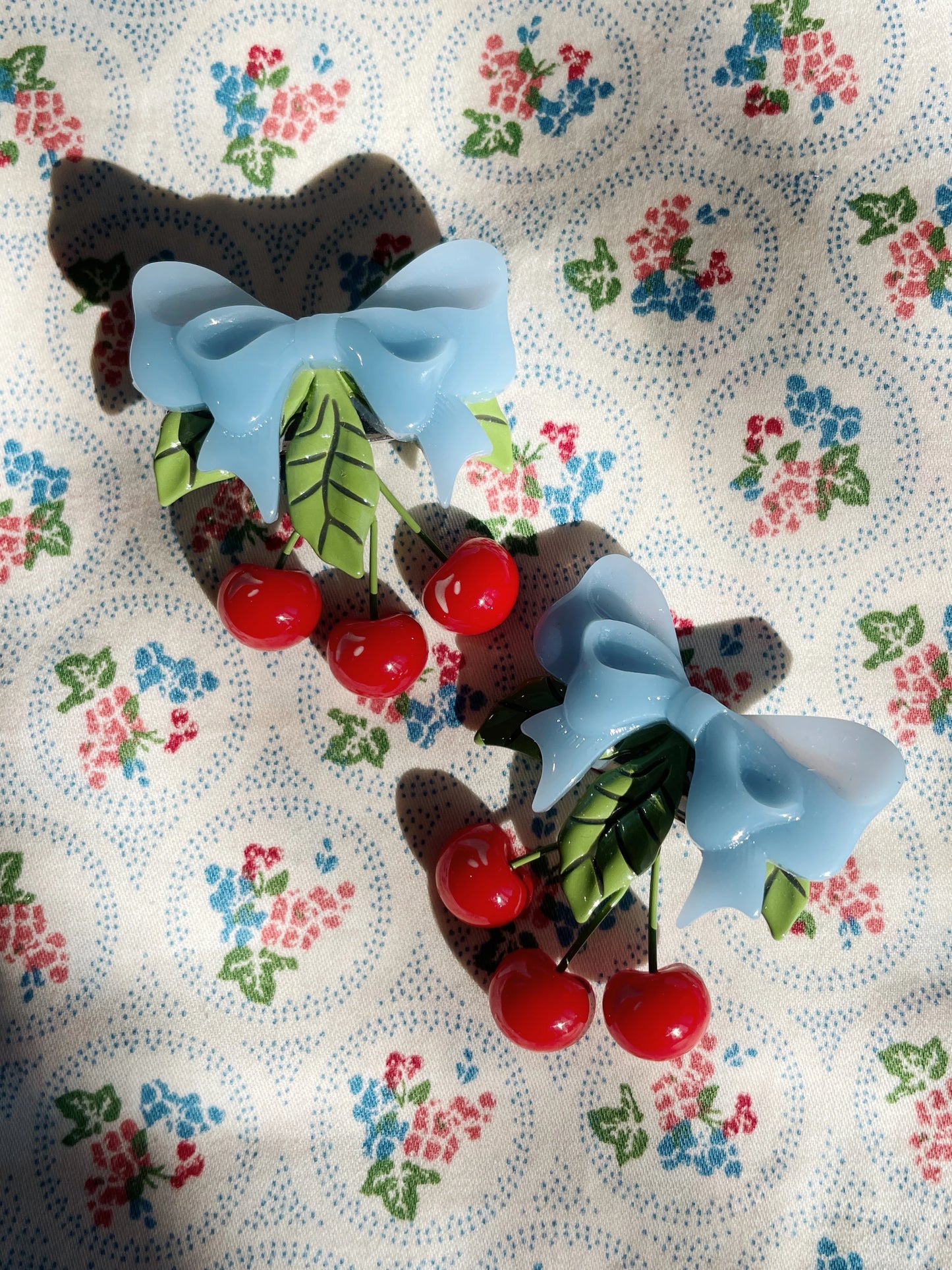 2 PACK AMARENA HAIR CLIPS