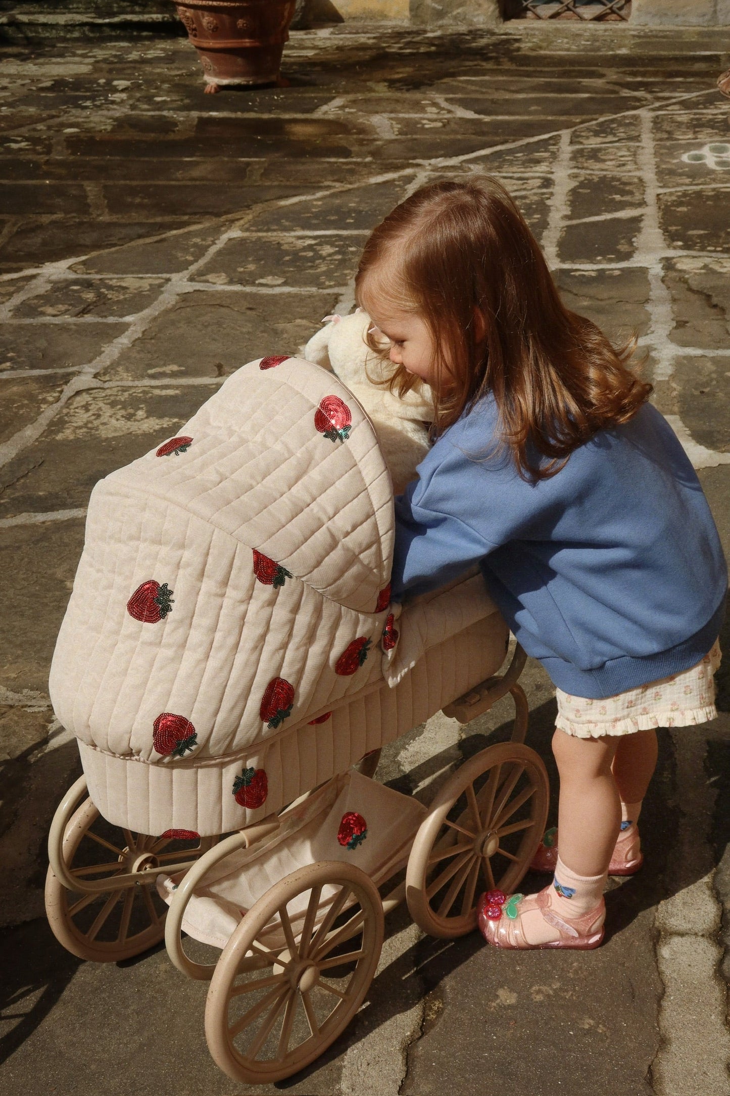 MINNIE TULLE DOLL PRAM