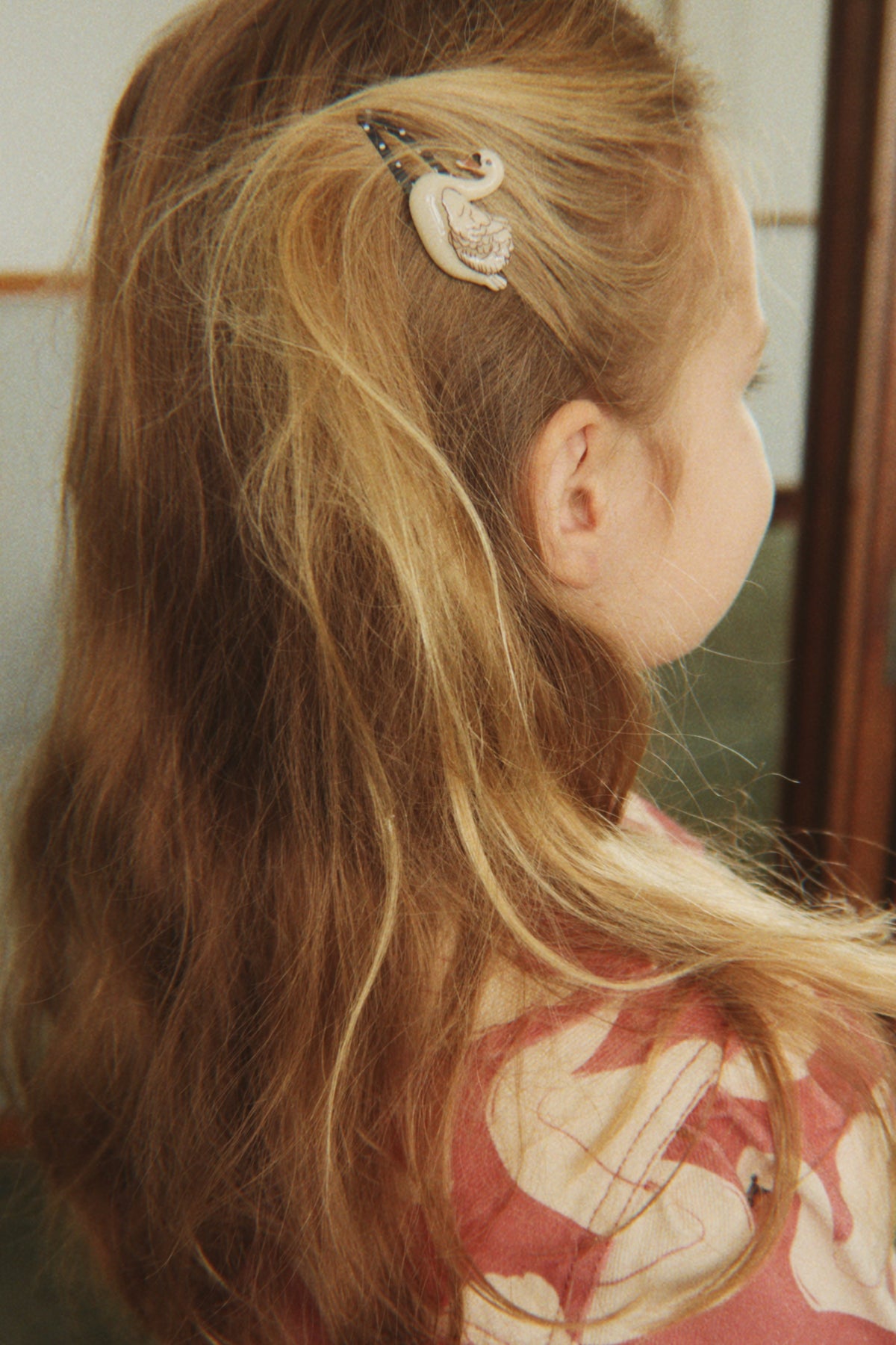 4 PACK SWAN HAIR CLIP AND ELASTIC