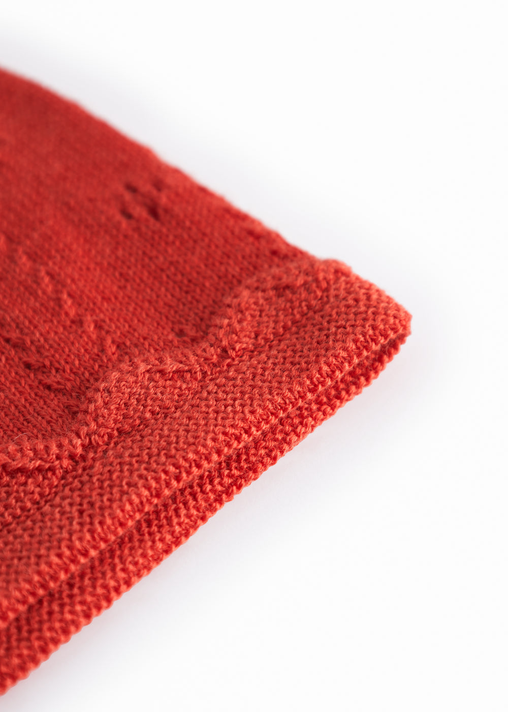Axa - Knitted hat, Poppy