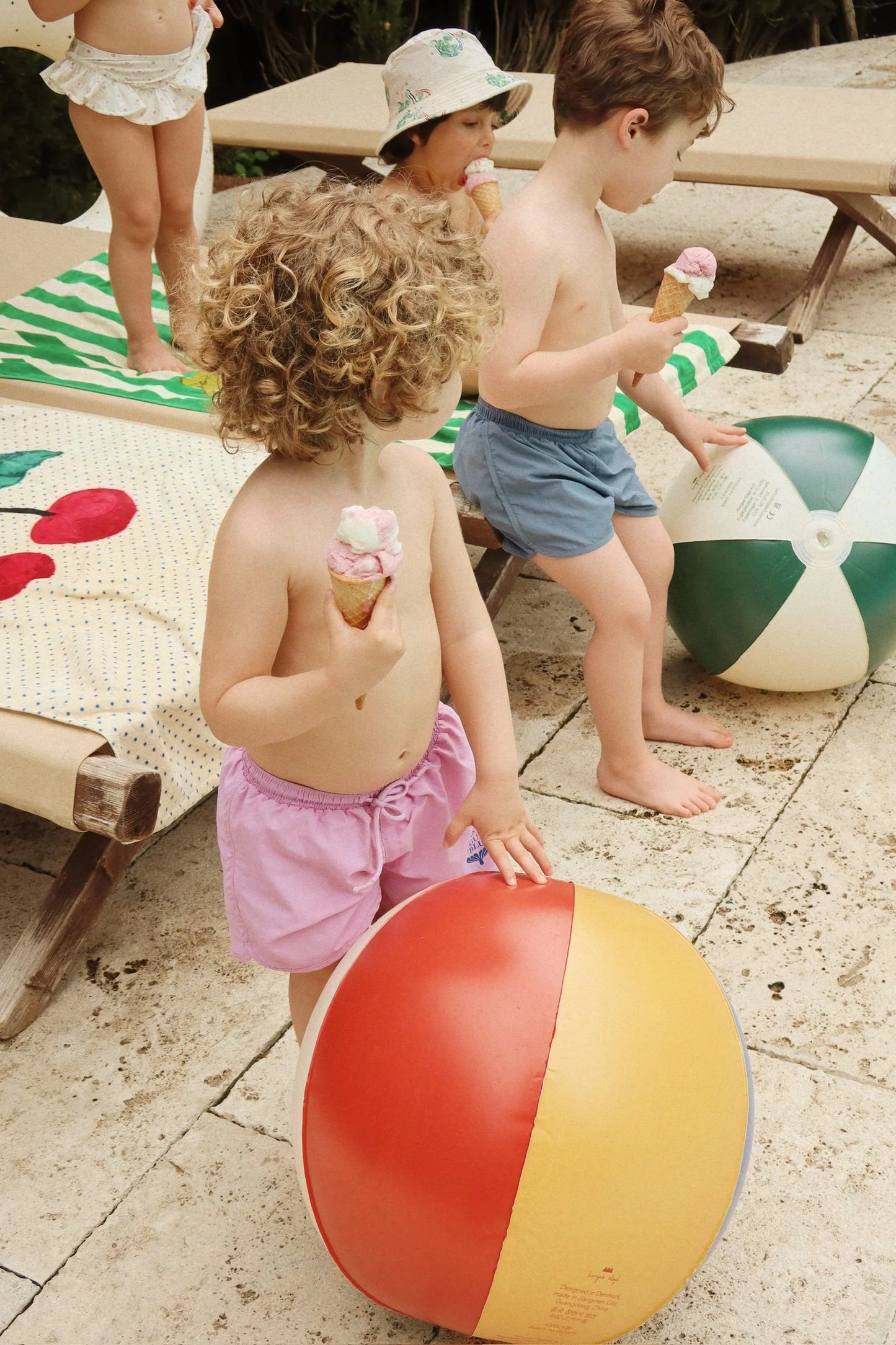 BEACH BALL - Multi