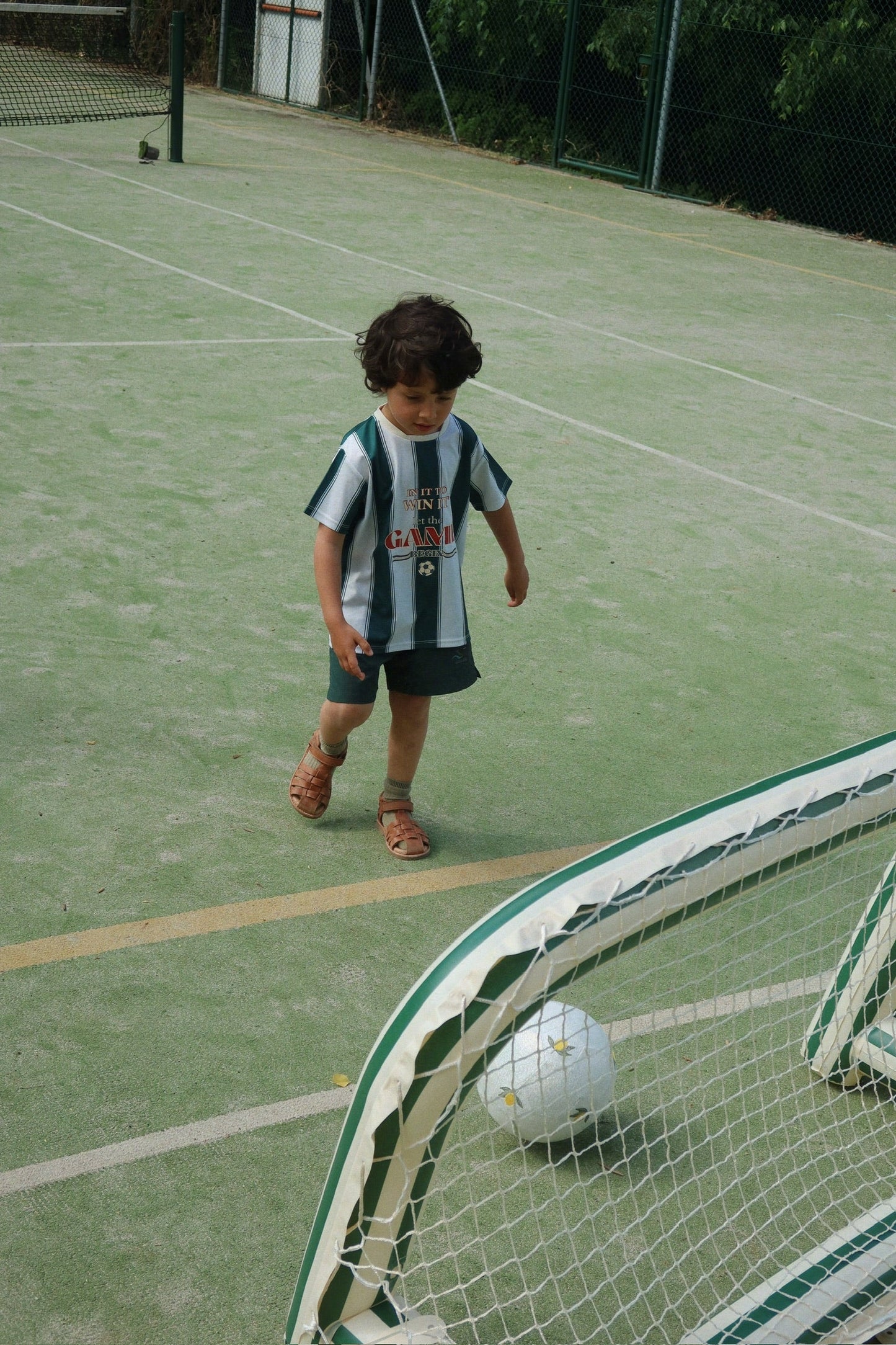 INFLATABLE GOAL WITH BALL