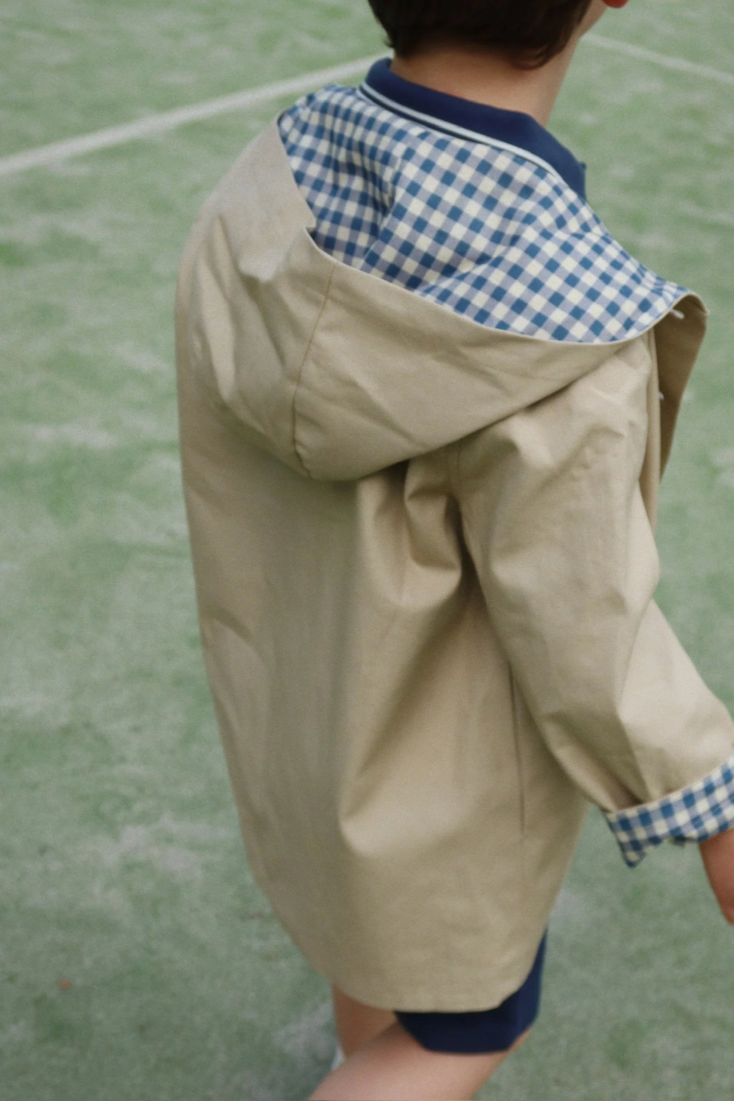 TRENCHY COAT