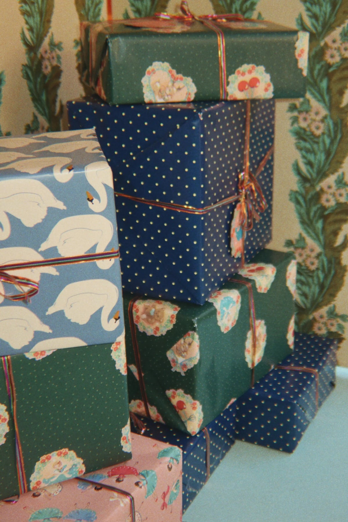 WRAPPING PAPER - Bow Ballerina Blush + Swan