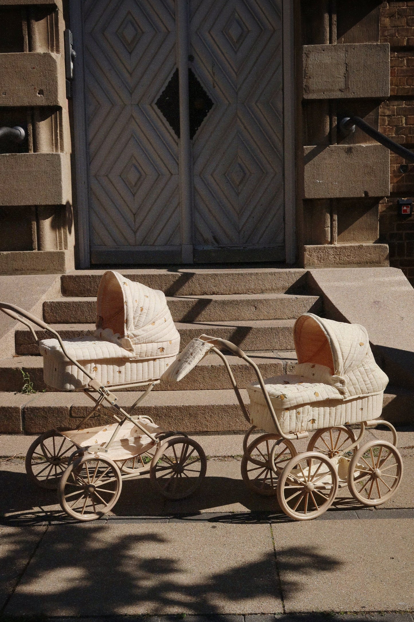 MINNIE DOLL PRAM - LEMON